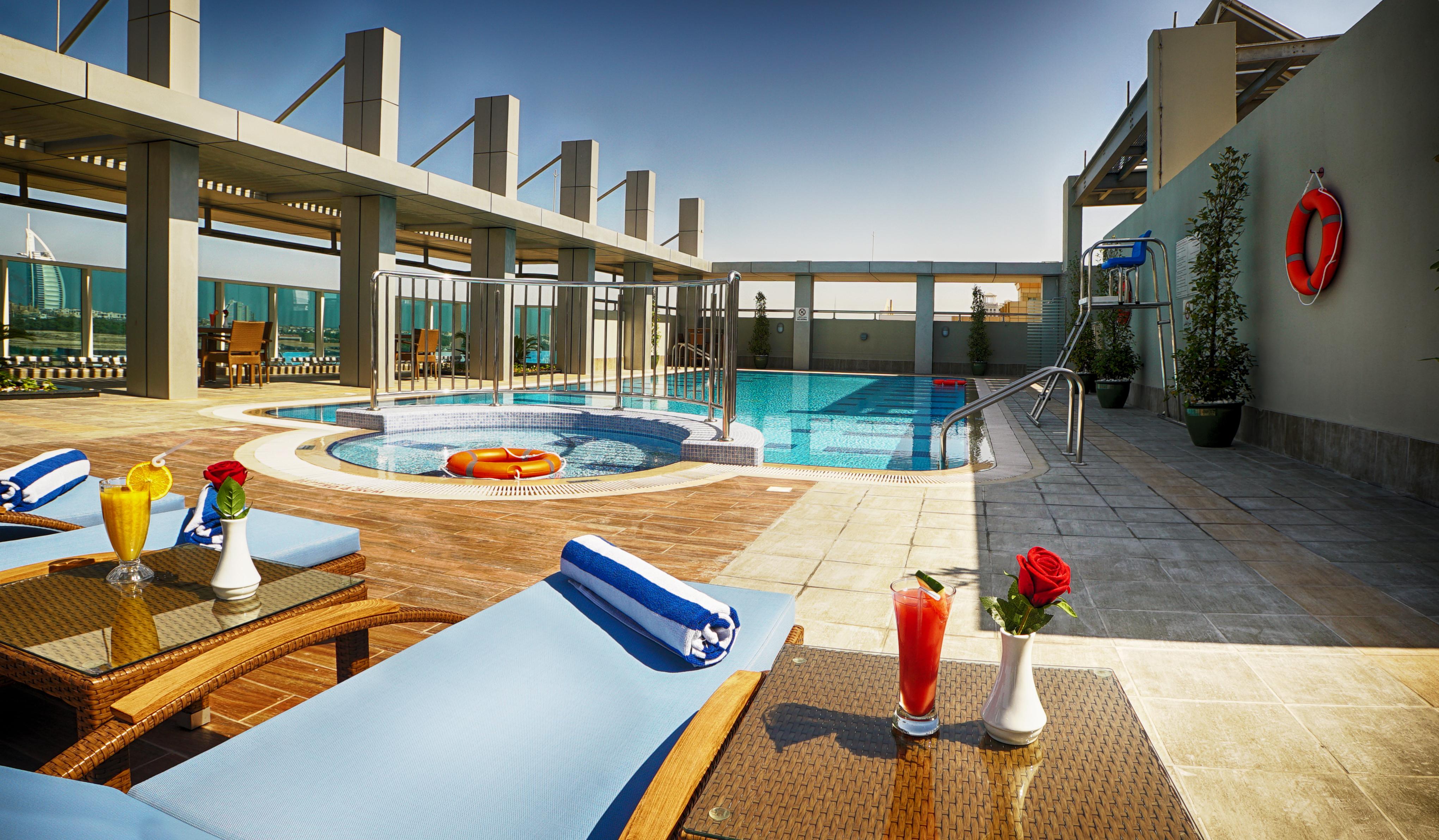Rose Park - Al Barsha, Opposite Metro Station 4*