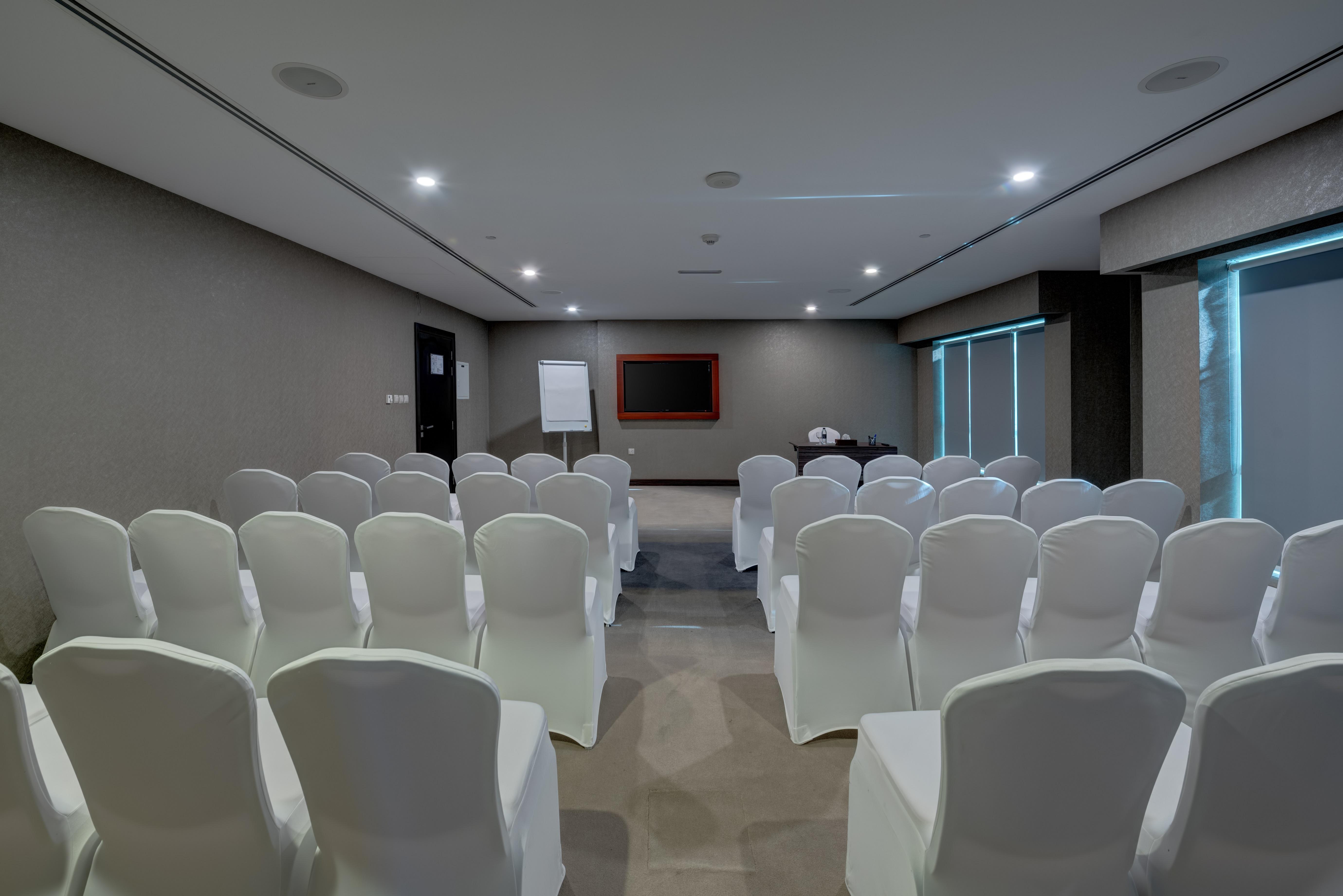 Vintage Grand - Formerly Ghaya Grand Aparthotel Dubai
