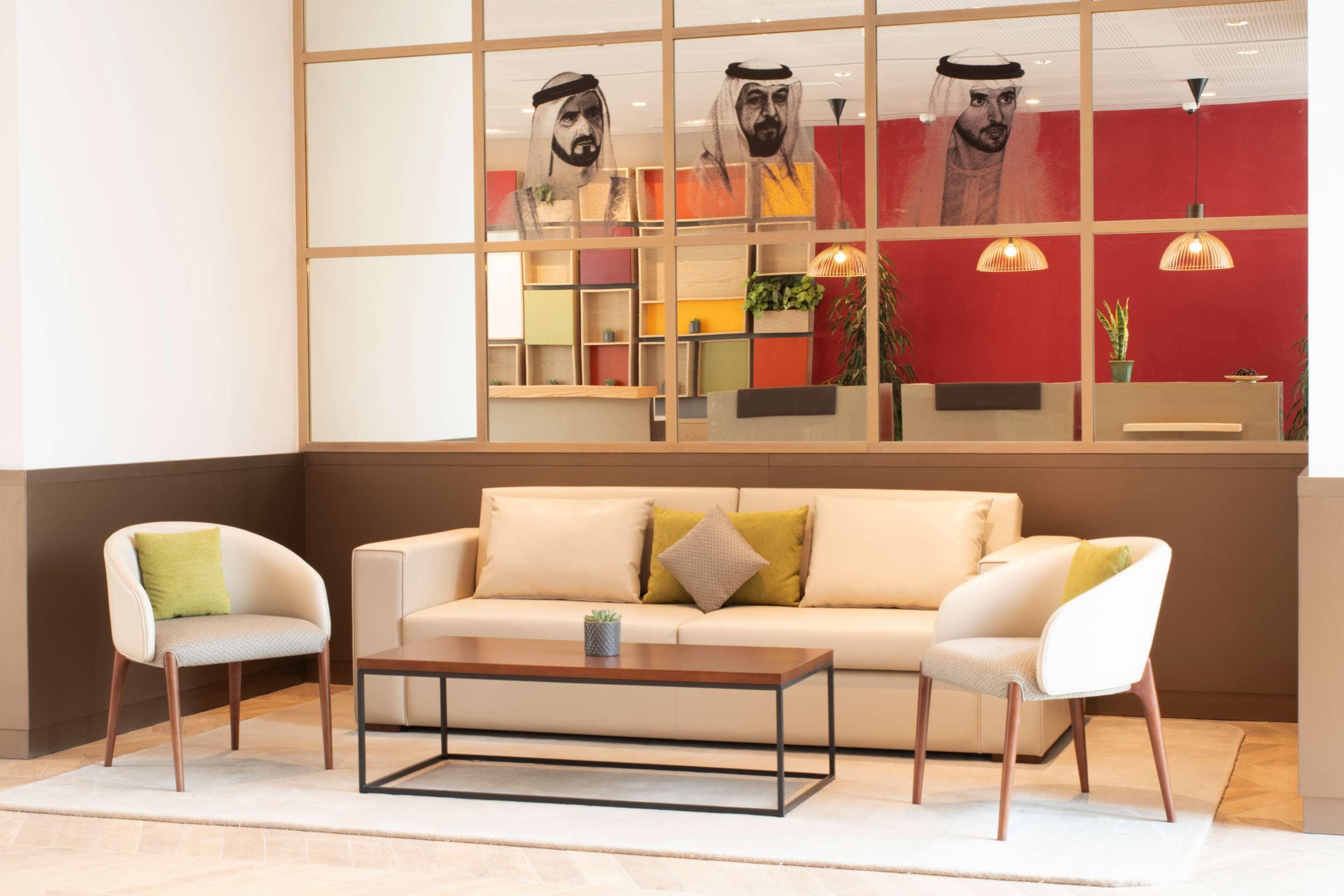 Intercityhotel Jaddaf Waterfront 3*