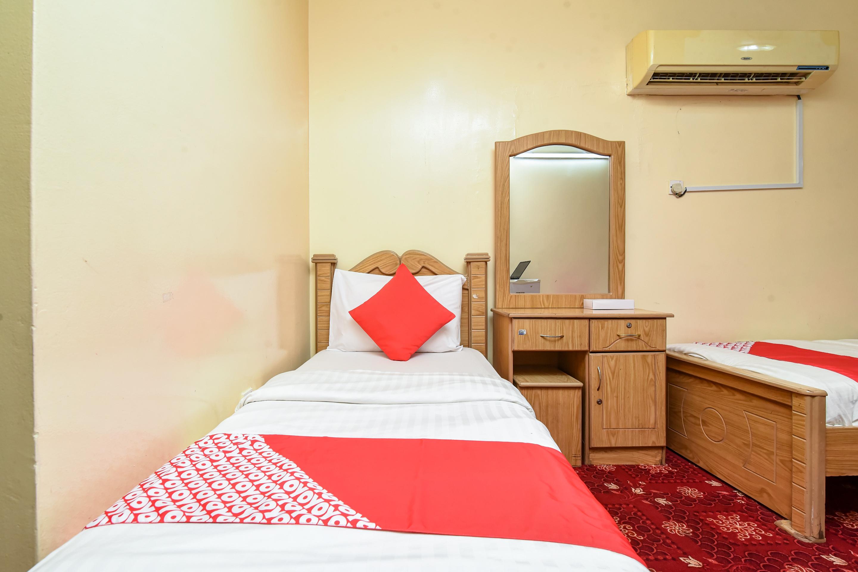 Oyo 157 Al Khaima Hotel 4*
