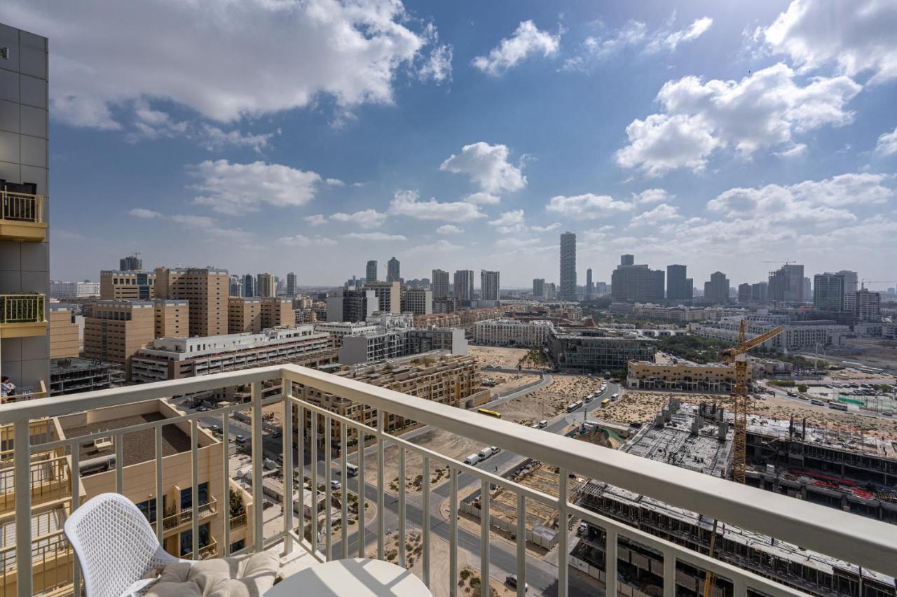 Apartment Higuests - Luxurious 1br With Balcony In Jvc *