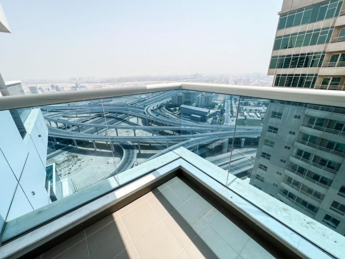 New Arabian Opal Tower Marina