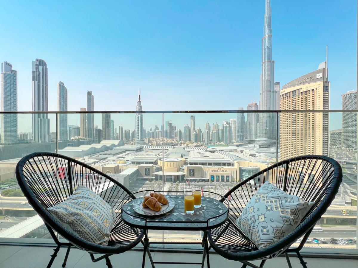 Apartemen Stylish 2 Bedroom Dior-inspired Connected To Mall *
