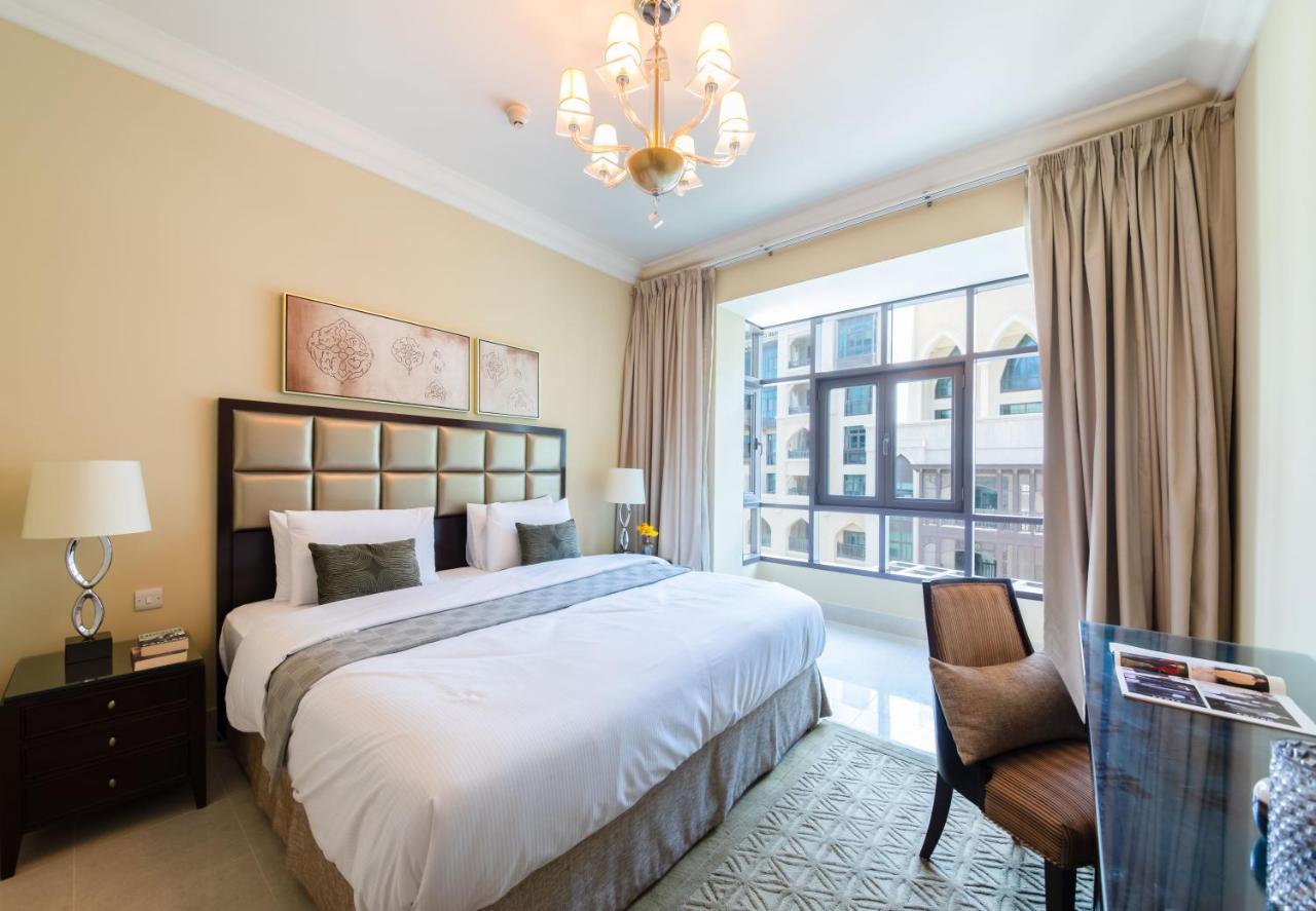 Maison Privee - Opulent Apt Beside Mall W Burj Khalifa Views * Dubai