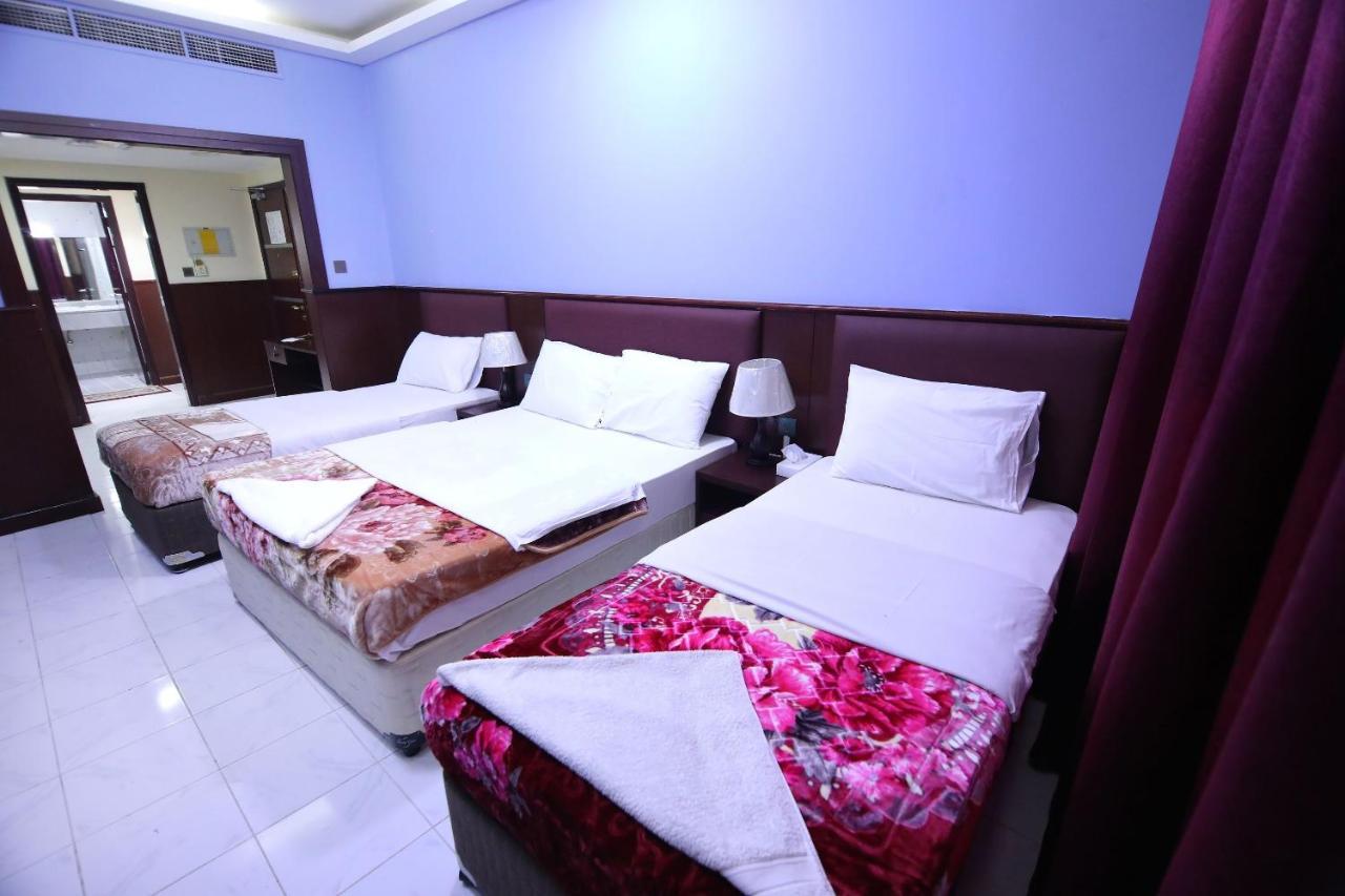 Hotel Oyo 912 Tanha Dubái