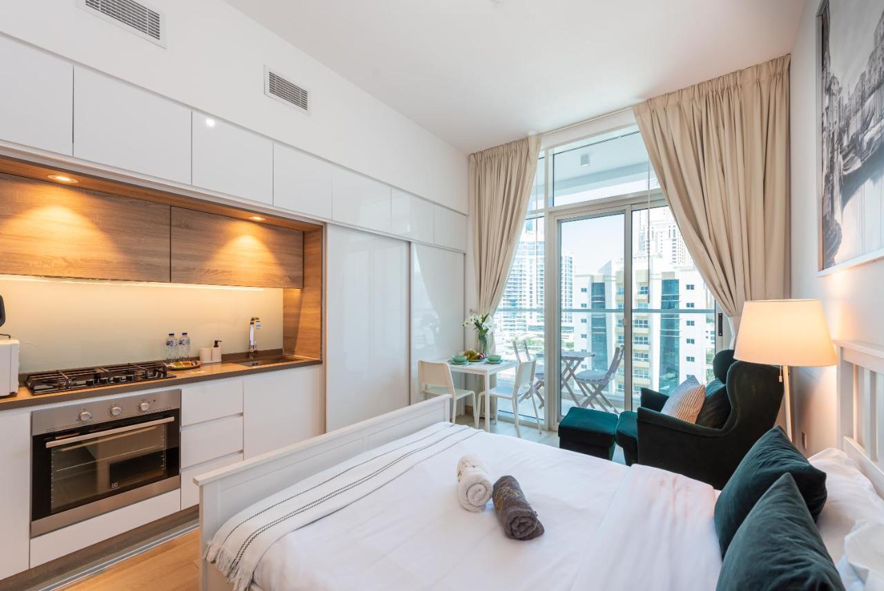 Marco Polo - Modern Studio With Amazing Views From Balcony Apartament Dubai