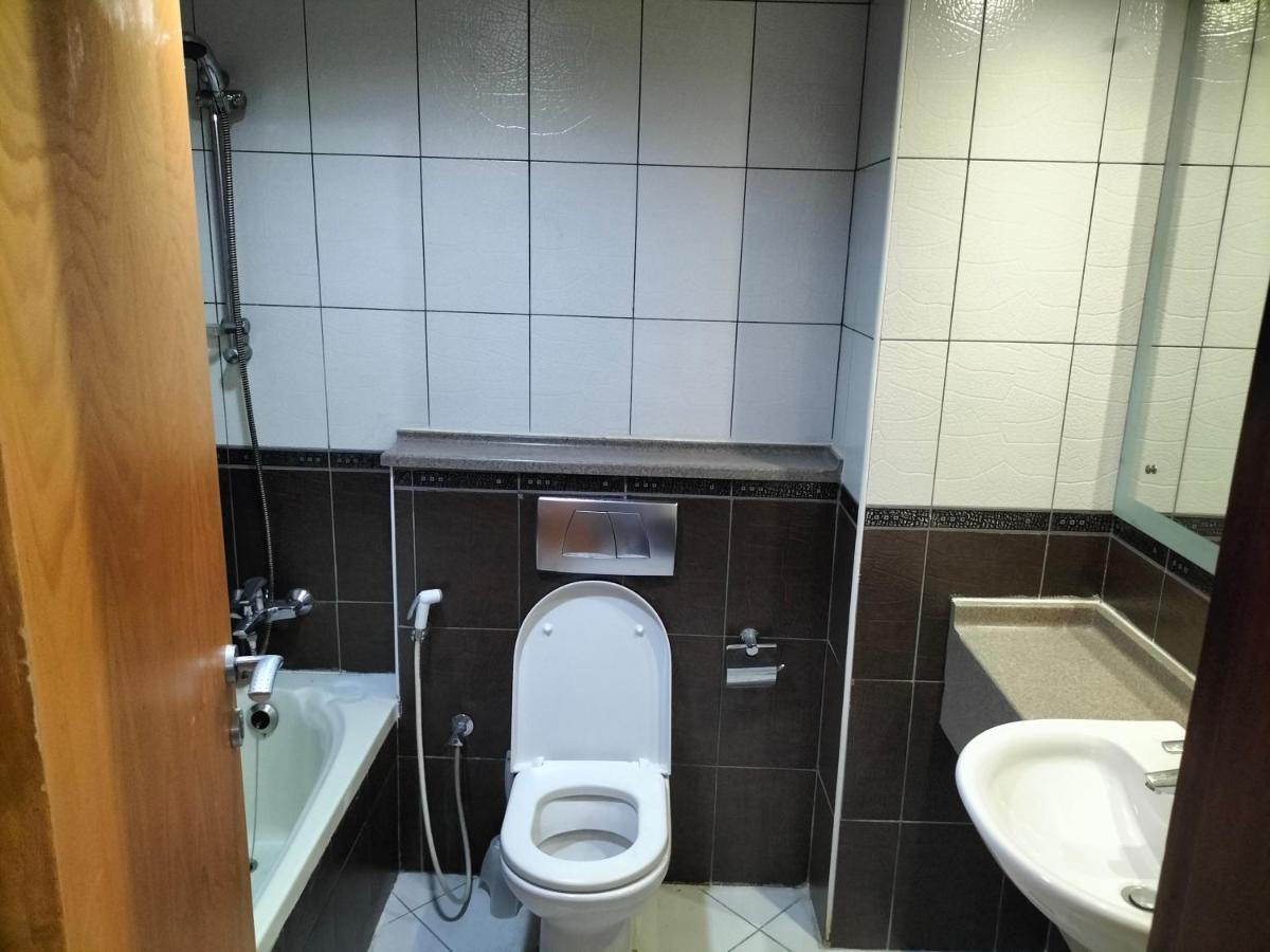 Amazing 2 Bed In Tecom 6 Pax Dubái