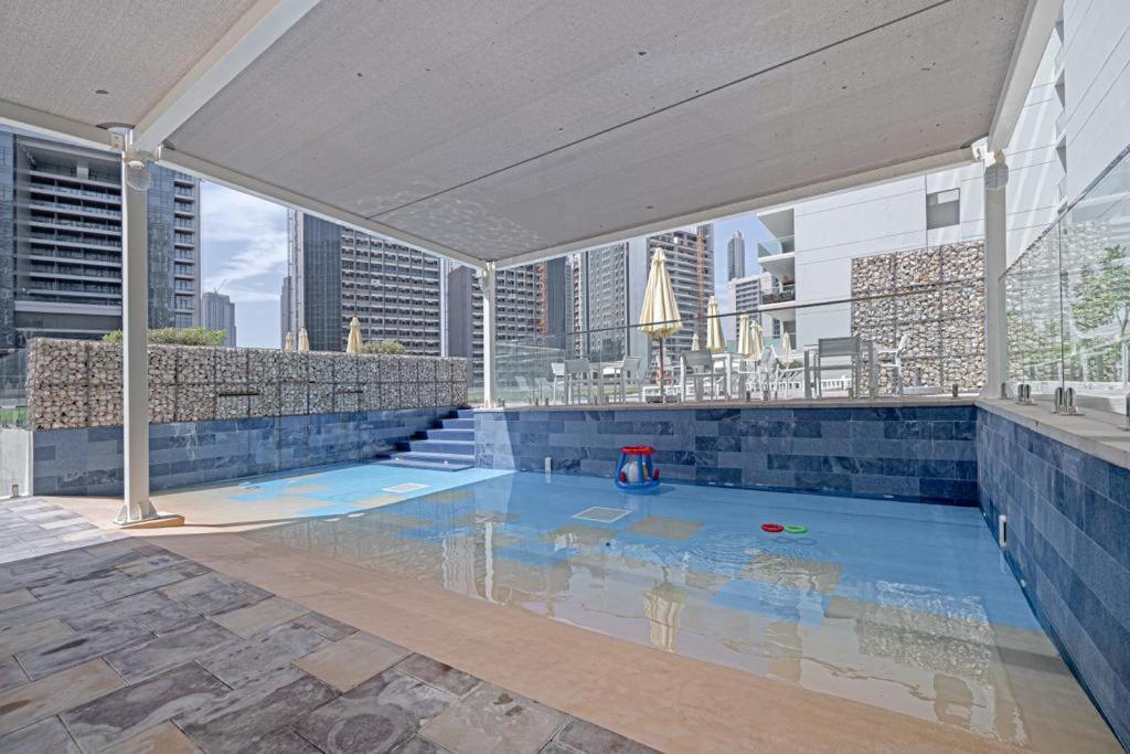 Brand New 1br- Business Bay - Burj Khalifa View Apartment Dubai
