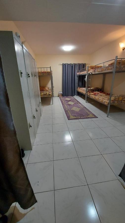 Royal Afh Hostal *