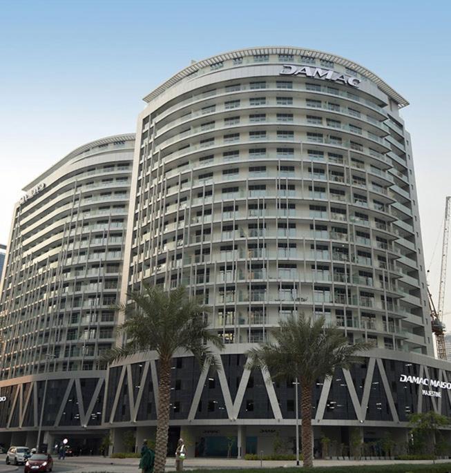Majestine Downtown And Canal View Lägenhet Dubai