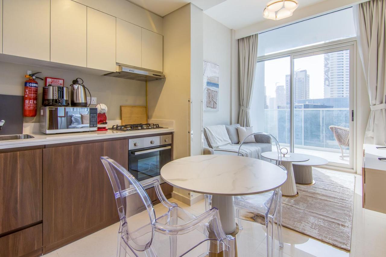 1 Bedroom In Business Bay, Burj Khalifa Apartment *