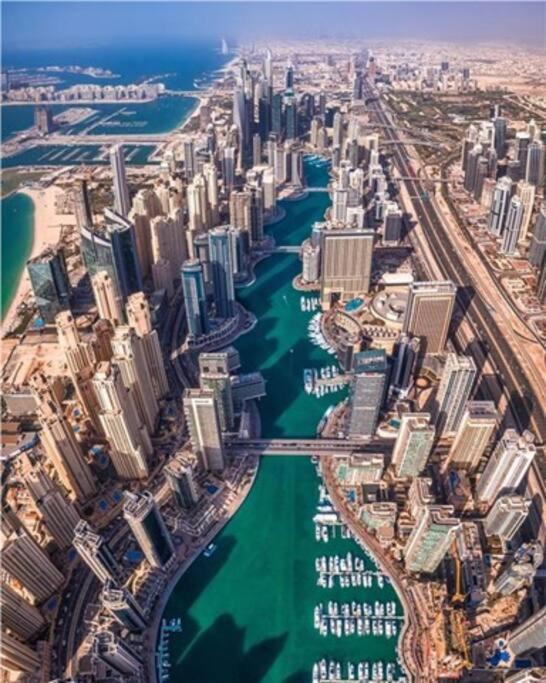 La Buena Vida Homes - Exquisite Spacious Luxe 1br , Full Marina View, Kitchen, 5 Min To Beach, Jbr And Marina Apartment