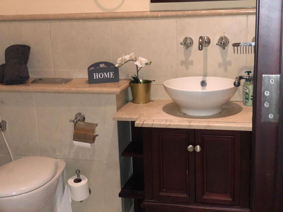 Luxury 3 Bedroom - Mall 5 Min Walk *