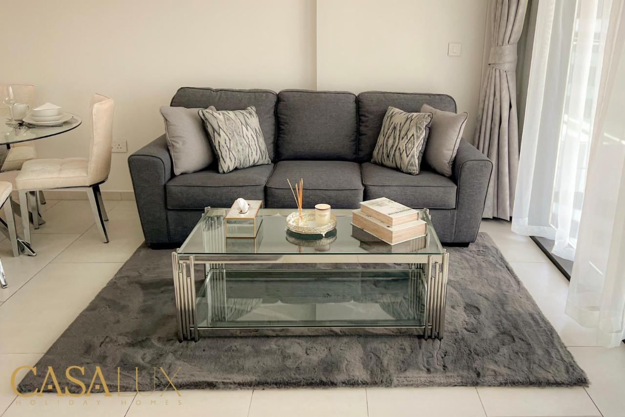 Stunning Std Flat In Dt, With Burj Khalifa View . Сasa de vacaciones *