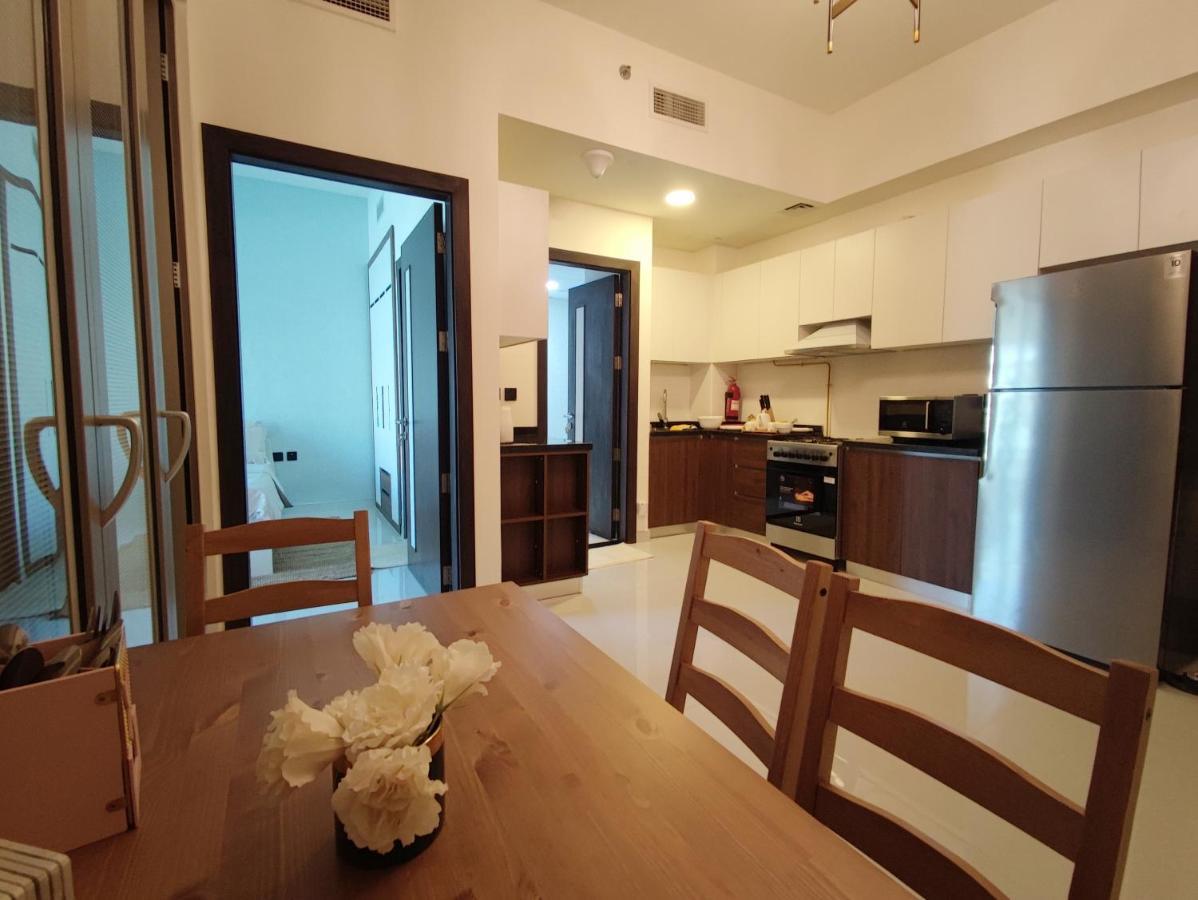 Apartemen 5*amenities-2br-15 Min Dxbapt,20min To Mall Dubai