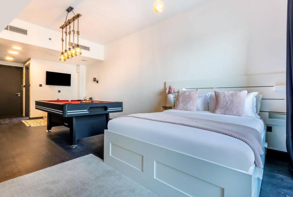 Appartement Unique Studio With Jacuzzi