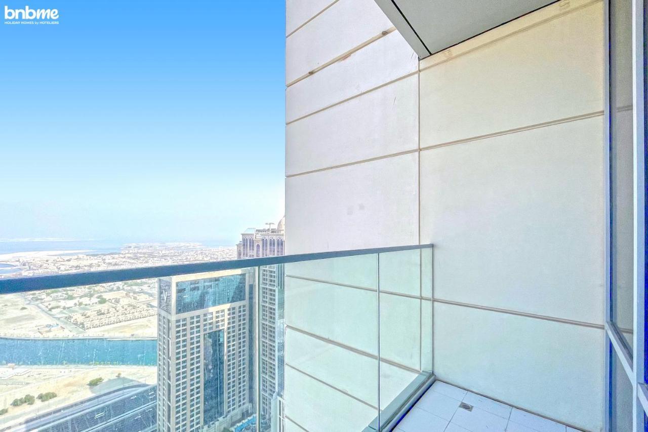 Bnbme - Waterfront Expansive Apt With Maid's Room, Poolside Cafe Apartament Dubai
