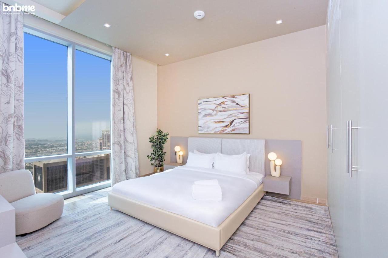 Bnbme - Waterfront Expansive Apt With Maid's Room, Poolside Cafe *