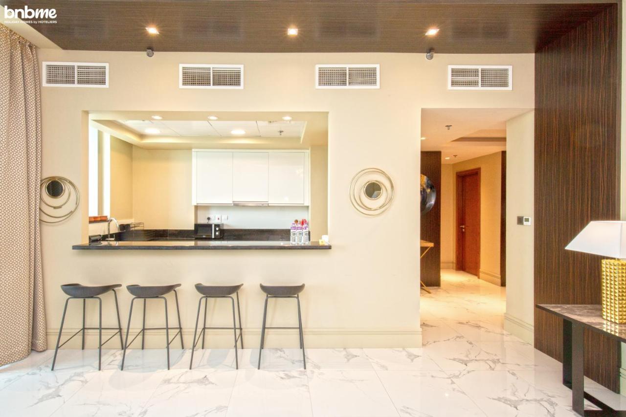 Apartament Bnbme - Waterfront Expansive Apt With Maid's Room, Poolside Cafe