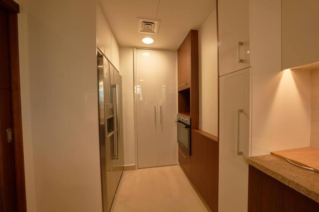 Magnificent Stunning 3 Bedroom With Burj Khalifa View Dubái