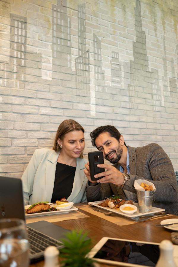 Millennium Place Mirdif Hotel Dubaï
