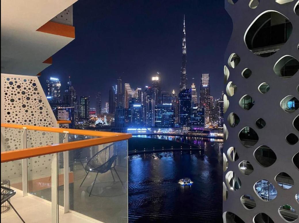 Cobalt With Burj Khalifa View- Suiteable Apartamento Dubai