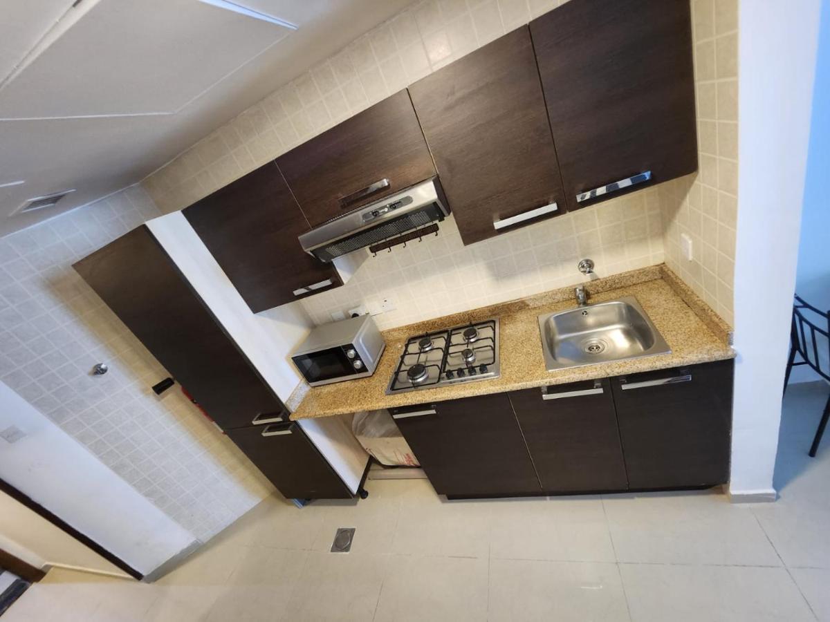 Furnished Studio Near Business Bay Metro Station Apartament