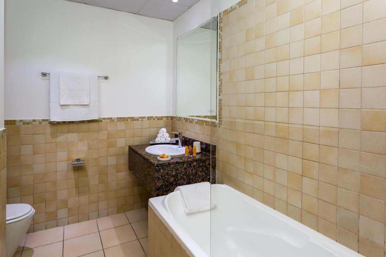 Elan Rimal 5-bedroom Suites Apartment *