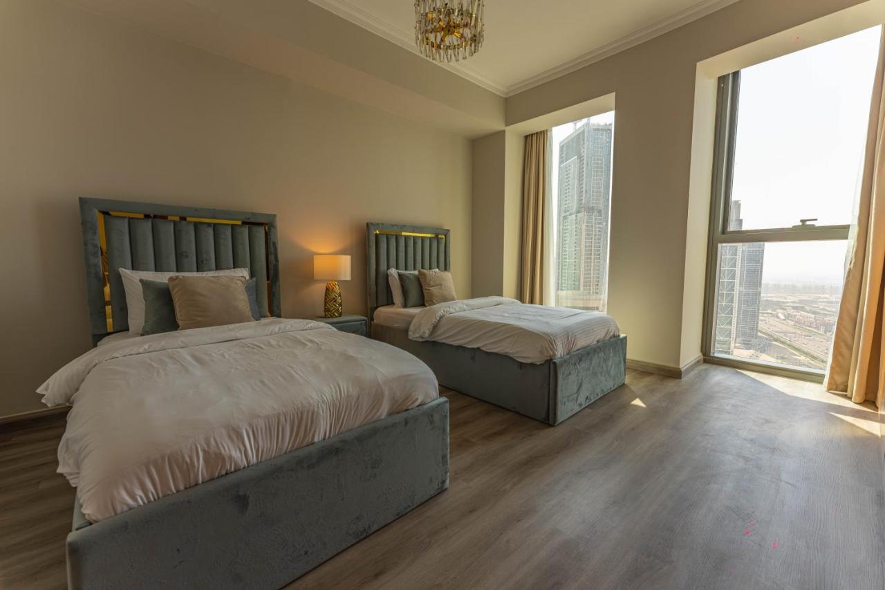 First Class 3br With Full Burj Khalifa And Fountain View Dubai