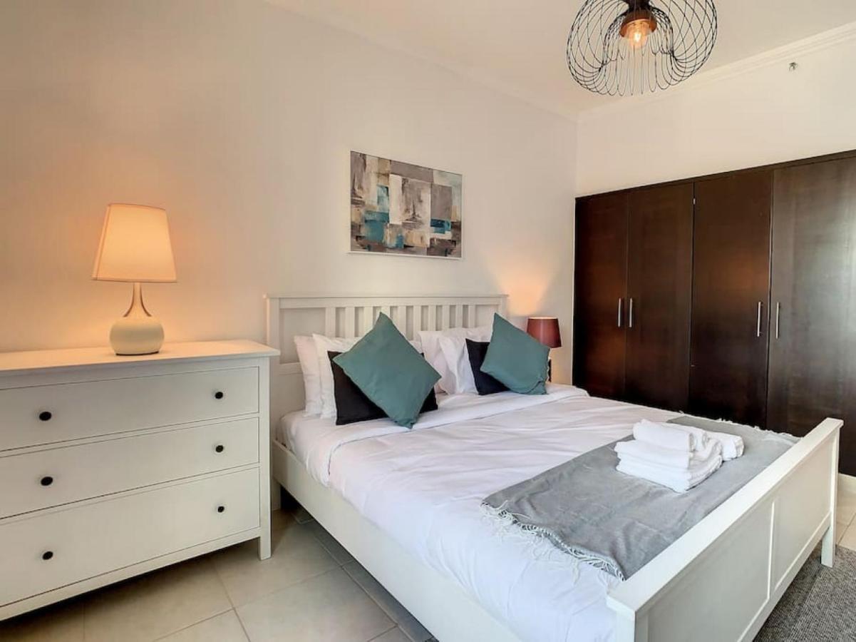 Key View - Marina Quays West Tower *