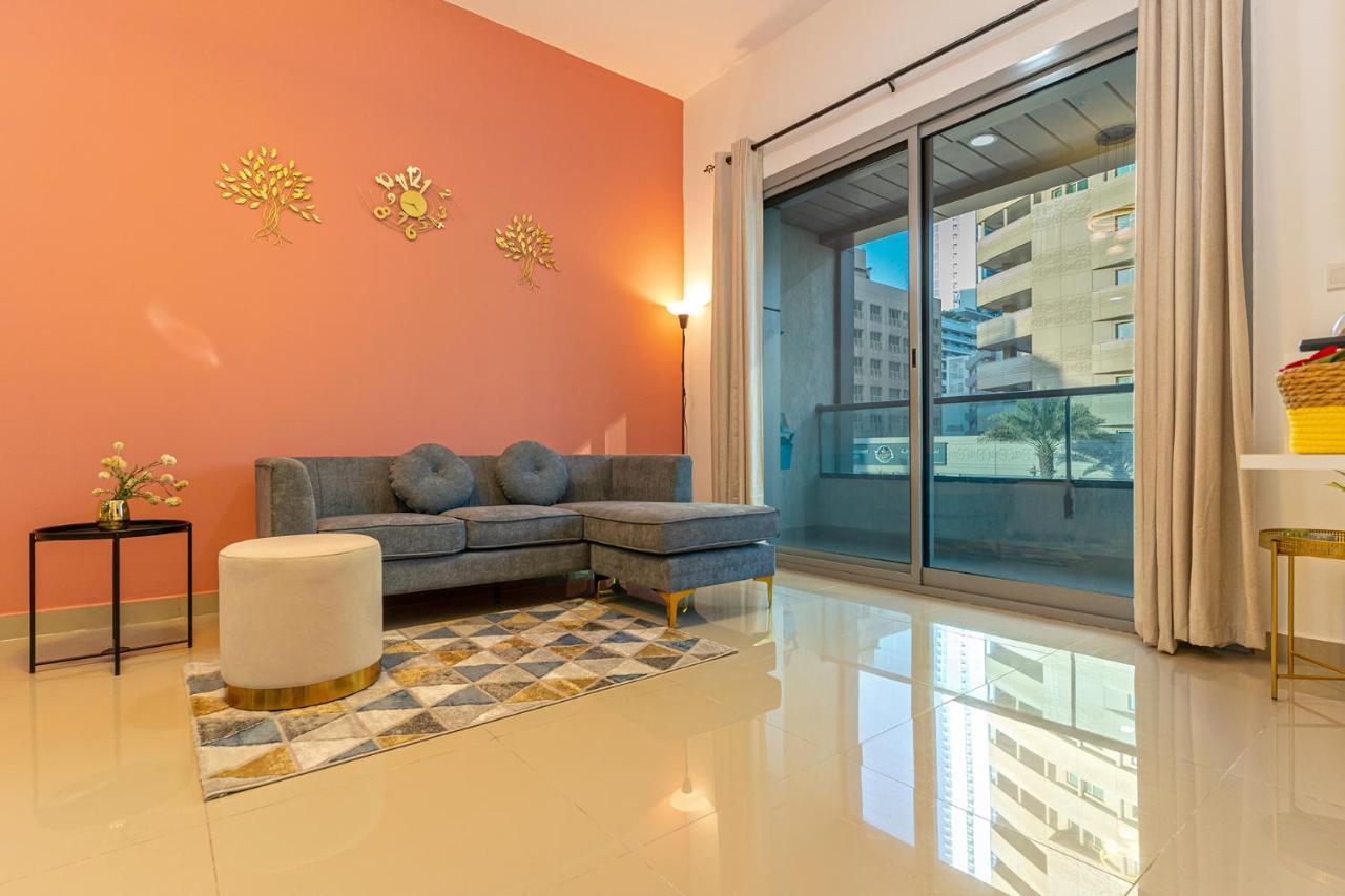 Apartment Cozy 1br In Marina/near By Beach/metro Tram *
