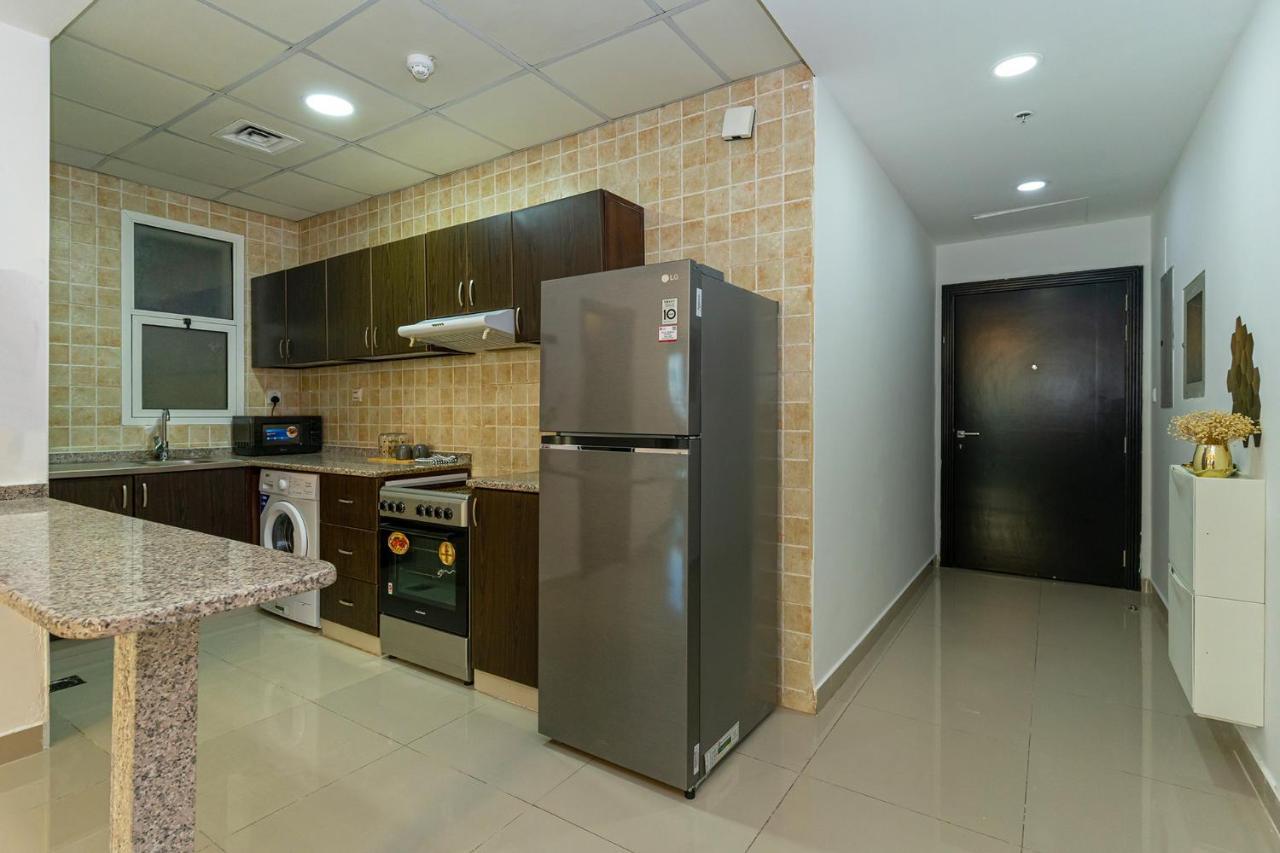 Apartment Cozy 1br In Marina/near By Beach/metro Tram