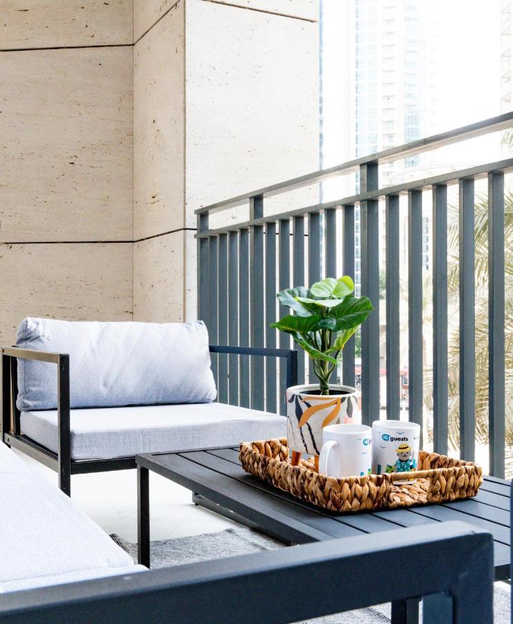 Apartamento Higuests - Elegant With Terrace Minutes From Burj Khalifa