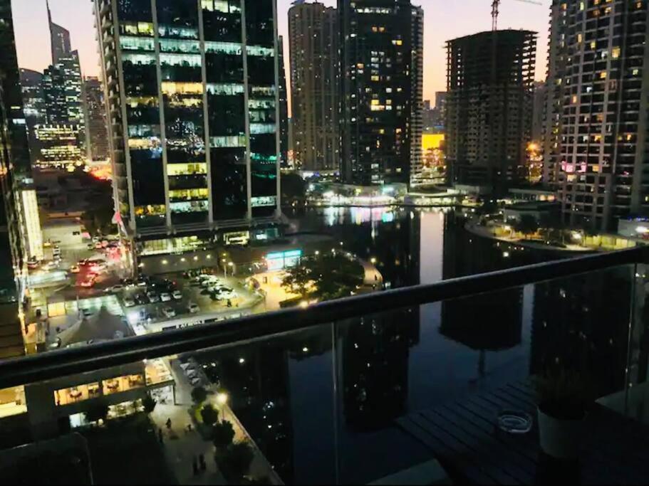 Appartamento Luxury Modern In Jlt With Amazing View & Rooftop Pool - Sleeps 3 *