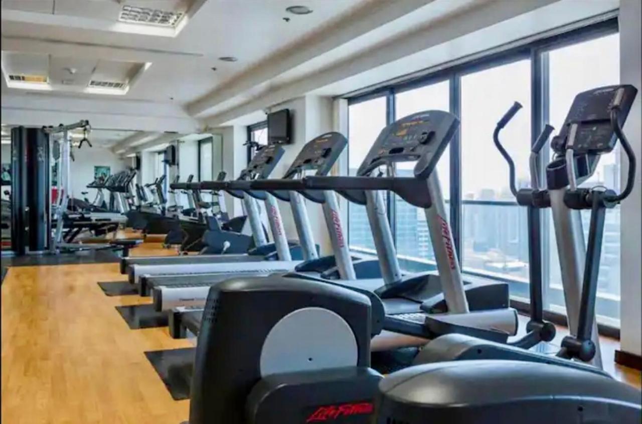 Luxury Modern In Jlt With Amazing View & Rooftop Pool - Sleeps 3 Appartamento *