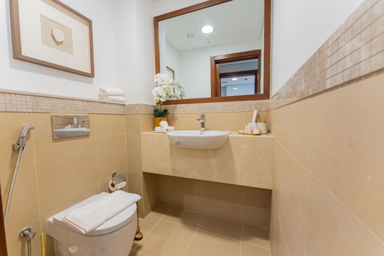 First Class 3br With Full Burj Khalifa And Fountain View Dubai