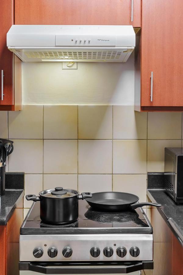 Large Jbr 2br W/ Balcony / Heart Of Marina Apartment