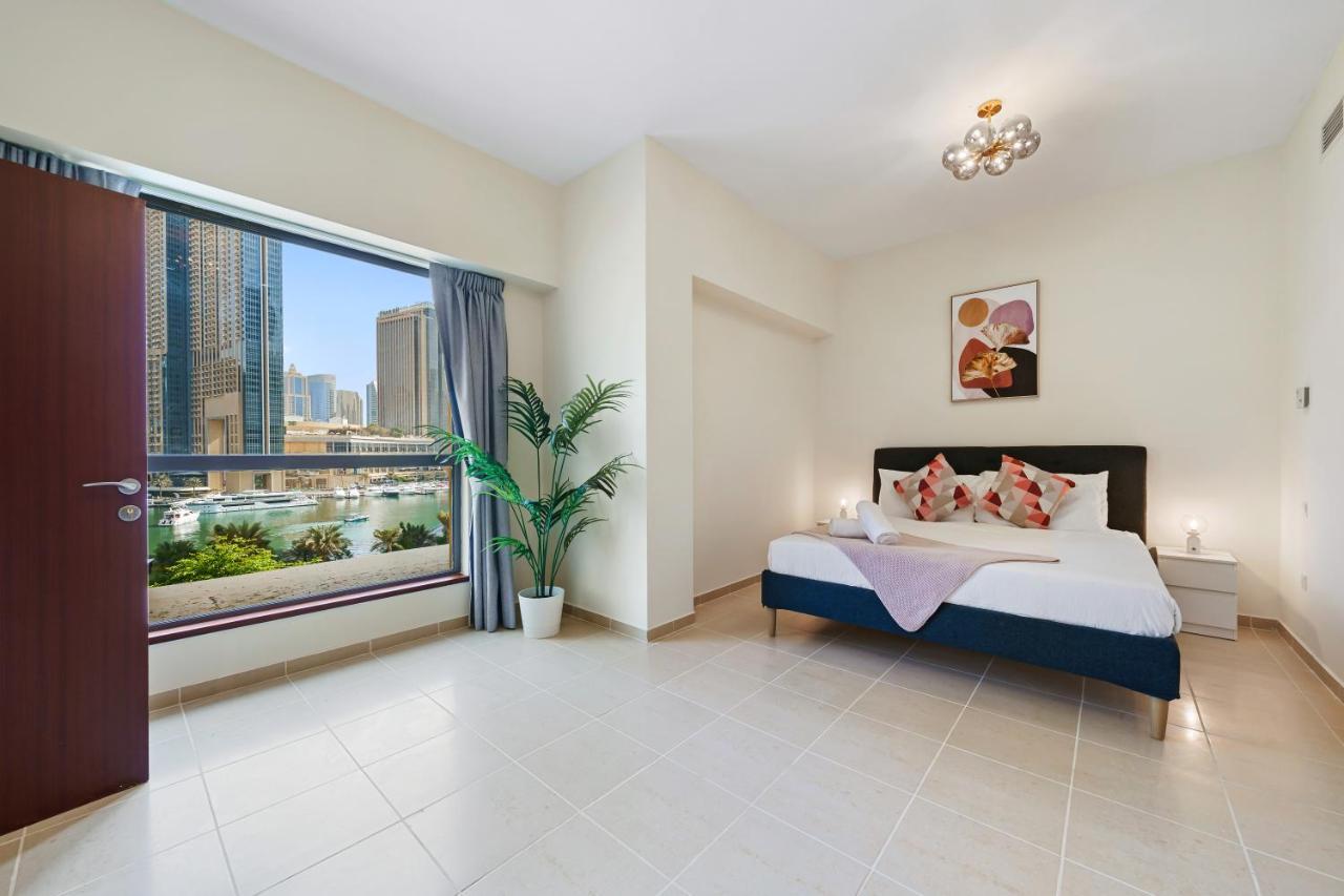 Apartment Large Jbr 2br W/ Balcony / Heart Of Marina Dubai