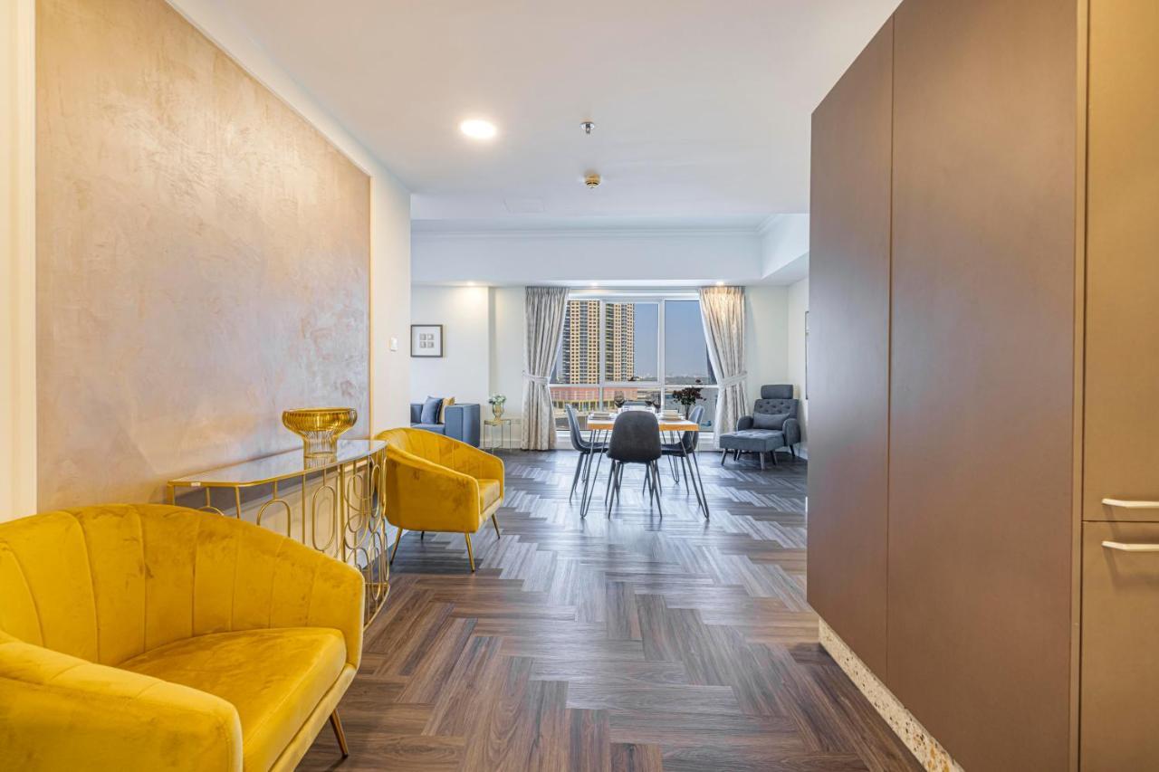 Daniels 1br Business Bay Partial Burj Khalifa View *