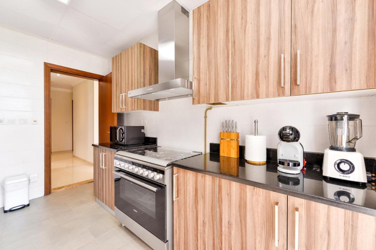 Apartment Dunya Tower - Downtown Luxury - 5 Min Walk To Mall! *