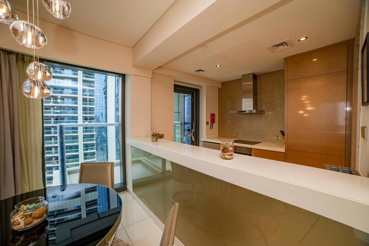Luxury 2br In Paramount Towers Business Bay Apartamento
