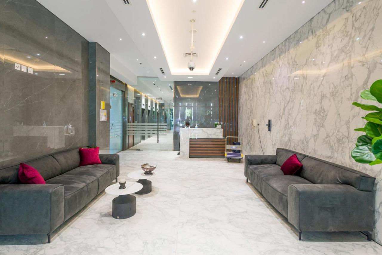 Apartment Dunya Tower - Downtown Luxury - 5 Min Walk To Mall!