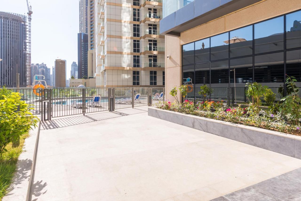 Apartment Dunya Tower - Downtown Luxury - 5 Min Walk To Mall!