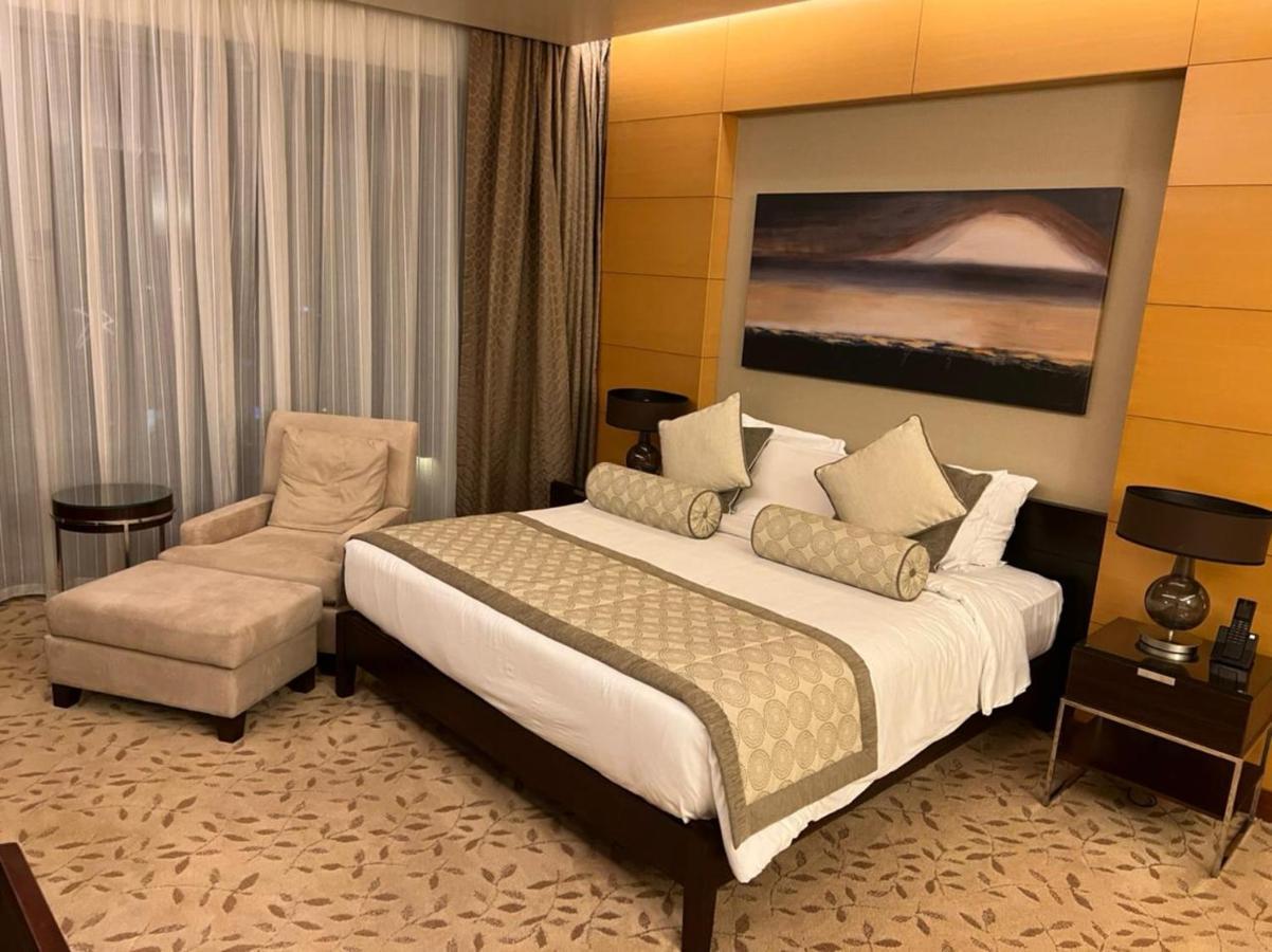 Address Mall Fashion Avenue 1 Bedroom 34 Floor Dubái