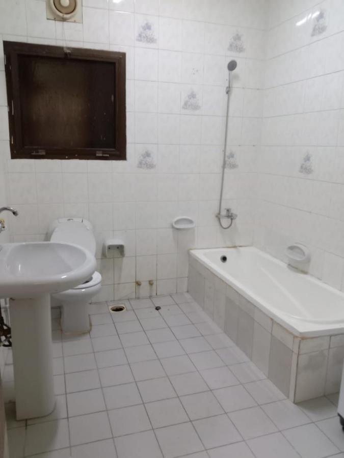 Abree Building New Hostal