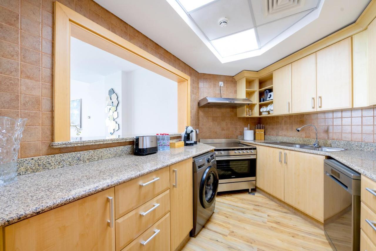 Shoreline - Beachfront Luxury Palm Jumeirah - Free 5* Access Apartamento *
