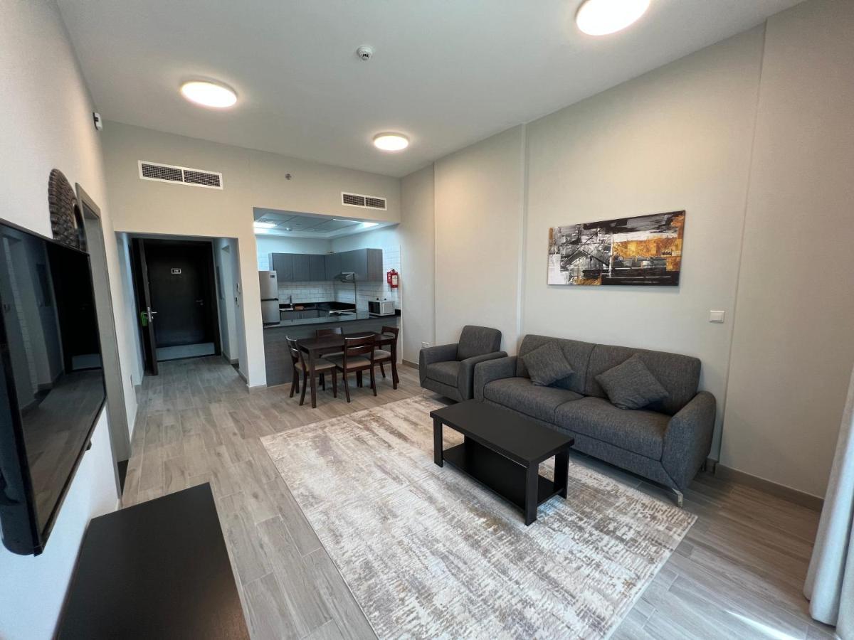 Penrose Place Jvc Apartament Dubai