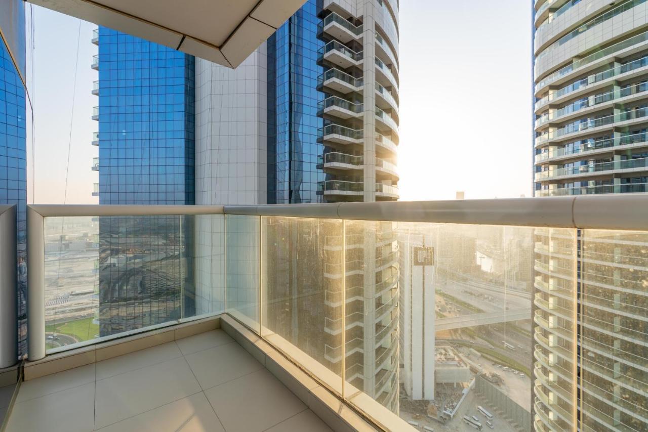 Lejlighed Lux Bnb Paramount Tower I Burj Views Dubai