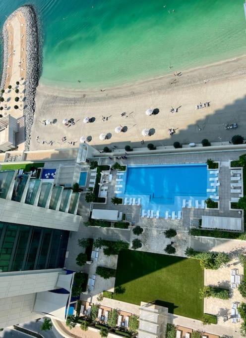 Apartamento Luxurious Beachfront Dubái