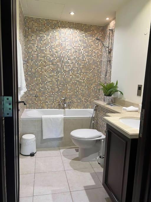 2 Bedroom Old Town Garden - The 108 Residences Apartament